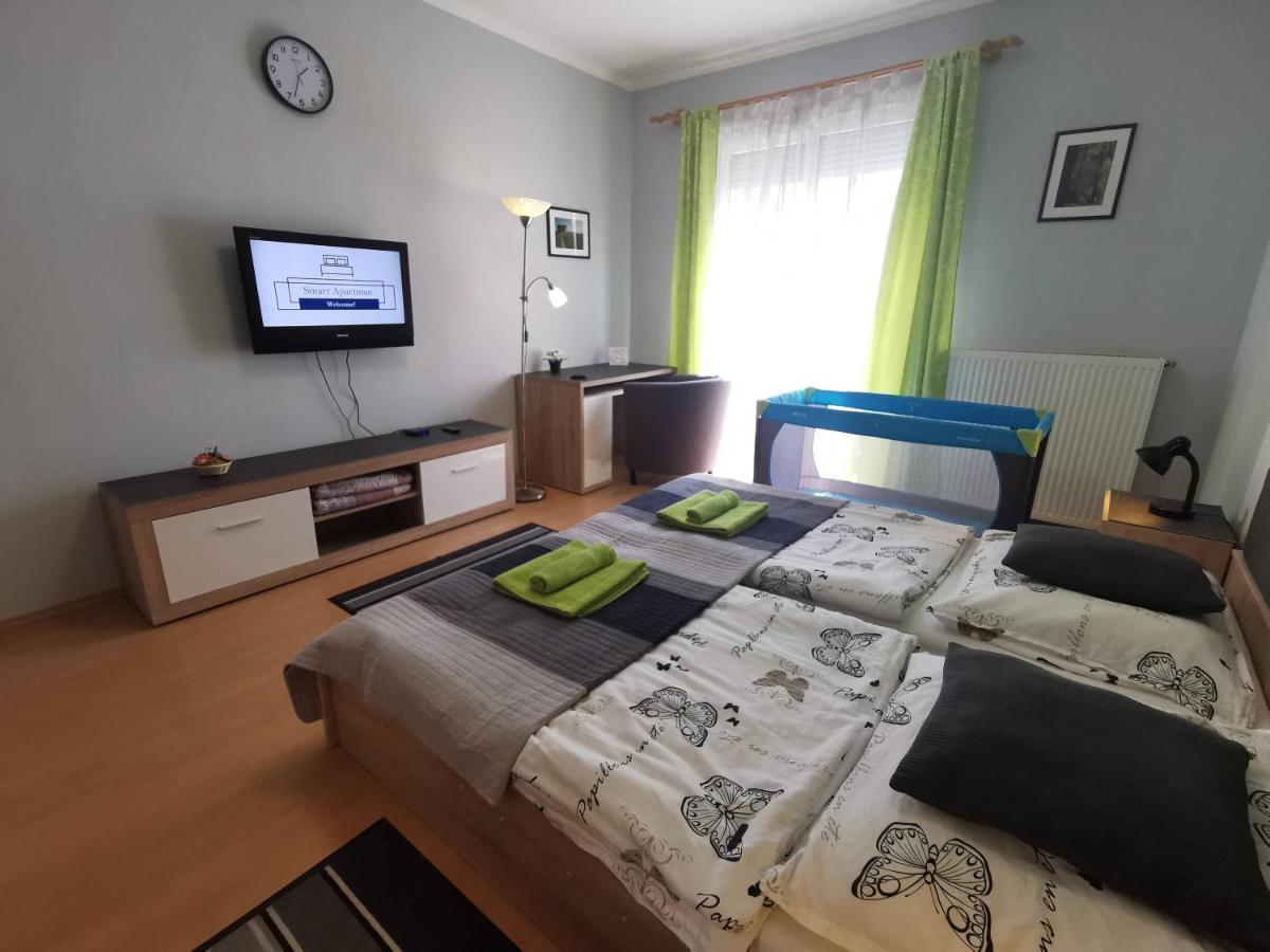 Smart Szallas Apartman Miskolc Eksteriør bilde