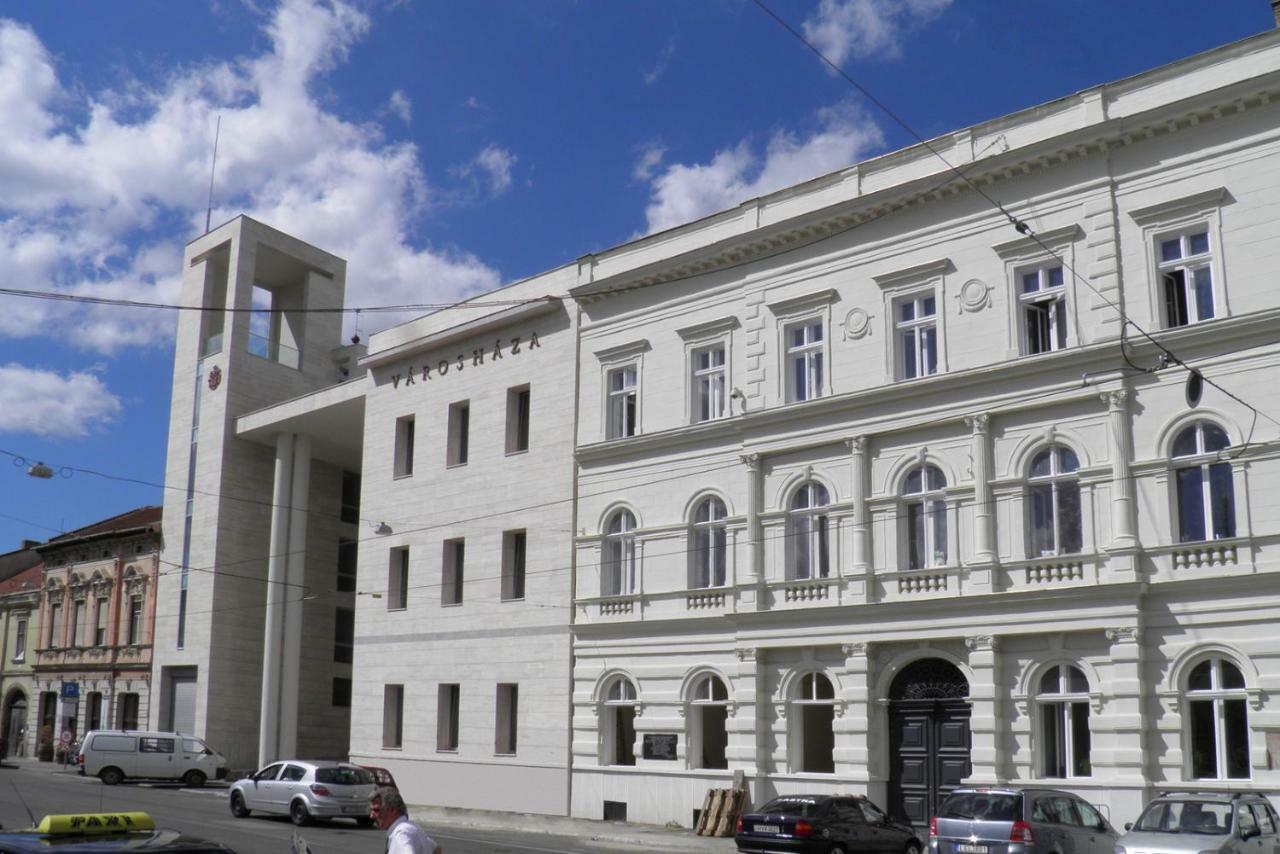 Smart Szallas Apartman Miskolc Eksteriør bilde